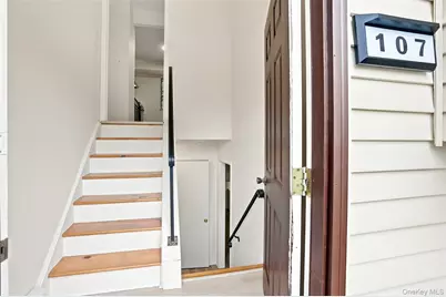 107 Sutton Park Road, Poughkeepsie, NY 12603 - Photo 5