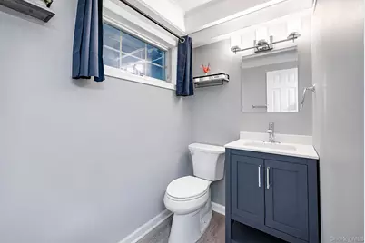 6 Mayflower Lane, East Setauket, NY 11733 - Photo 15