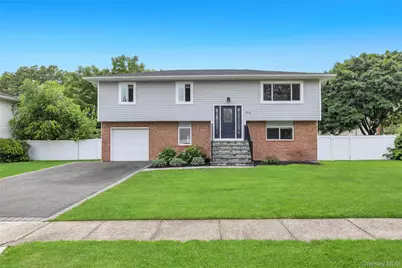 192 N 21st Street, Wheatley Heights, NY 11798 - Photo 1