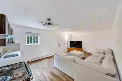 192 N 21st Street, Wheatley Heights, NY 11798 - Photo 25