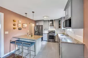 192 N 21st St, Wheatley Heights, NY 11798 - Photo 13