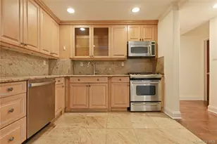 171 Great Neck Rd, Great Neck, NY 11021 - Photo 15