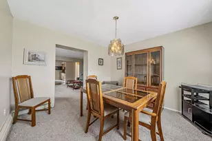 527 Milligan Ln, West Islip, NY 11795 - Photo 19