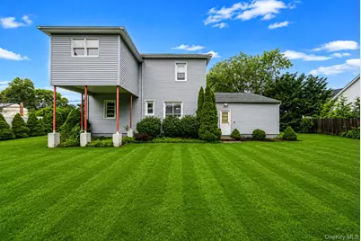527 Milligan Lane, West Islip, NY 11795 - Photo 31