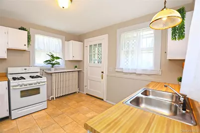 49 Corlies Avenue, Poughkeepsie, NY 12601 - Photo 15