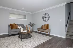 21 Brentwood Rd, Bay Shore, NY 11706 - Photo 5