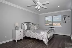 21 Brentwood Rd, Bay Shore, NY 11706 - Photo 9