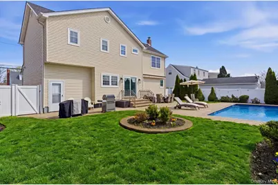 192 N Chestnut Street, Massapequa, NY 11758 - Photo 23