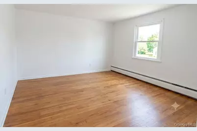 333 N Albany Avenue, Massapequa, NY 11758 - Photo 15
