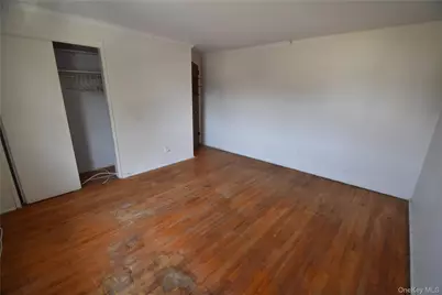 333 N Albany Avenue, Massapequa, NY 11758 - Photo 17