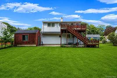 146 Dawn Drive, Centereach, NY 11720 - Photo 3