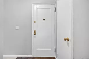 205 W Post Rd, White Plains, NY 10606 - Photo 9