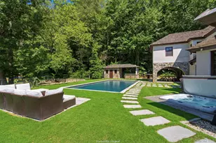 36 Spring St, Cold Spring Harbor, NY 11724 - Photo 37