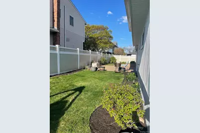341 Green Court, Oceanside, NY 11572 - Photo 23