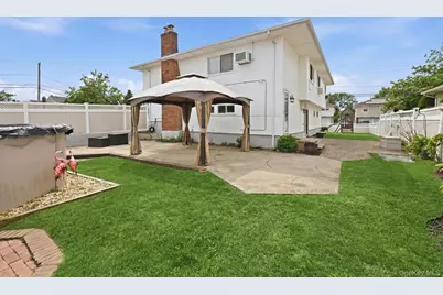 341 Green Court, Oceanside, NY 11572 - Photo 17