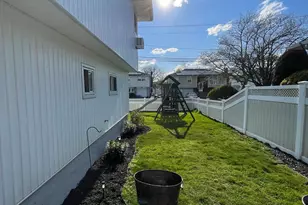 341 Green Ct, Oceanside, NY 11572 - Photo 25