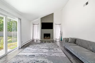 43 Margin Drive W, Shirley, NY 11967 - Photo 25