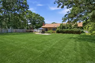 43 Margin Dr W, Shirley, NY 11967 - Photo 33