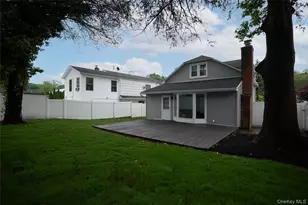 24 Nimitz St, Huntington, NY 11743 - Photo 3