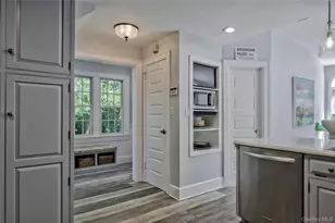 14 Buckingham Pl, Manhasset, NY 11030 - Photo 19