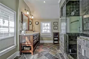14 Buckingham Pl, Manhasset, NY 11030 - Photo 29