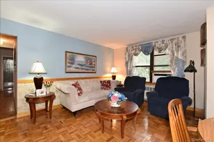 52-54 65th Pl, Maspeth, NY 11378 - Photo 5