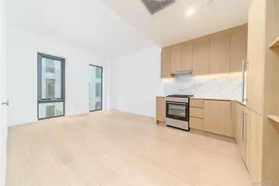 3005 Vernon Boulevard #6G, Astoria, NY 11102 - Photo 3