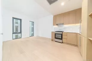 30-05 Vernon Blvd, Astoria, NY 11102 - Photo 3