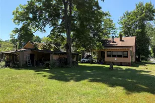 16 Cottage St, Wallkill, NY 12589 - Photo 15