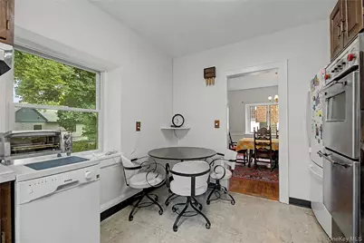 37 Lansdowne Drive, Larchmont, NY 10538 - Photo 13