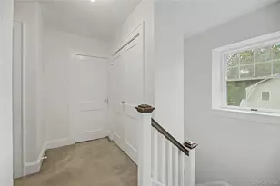 37 Lansdowne Dr, Larchmont, NY 10538 - Photo 15