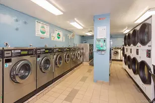85-15 Main St, Briarwood, NY 11501 - Photo 19