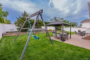 27 Nottinghill Dr, Massapequa, NY 11758 - Photo 35