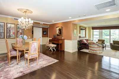 100 Harborview Drive #301, Port Washington, NY 11050 - Photo 3