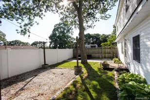 9 College Hills Dr, Farmingville, NY 11738 - Photo 25