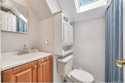266 Duckpond Drive S, Wantagh, NY 11793 - Photo 21