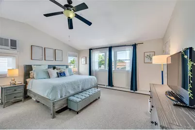 266 Duckpond Drive S, Wantagh, NY 11793 - Photo 17