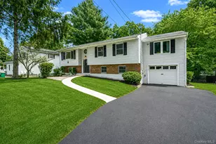 94 Crestwood Blvd, Poughkeepsie, NY 12603 - Photo 3
