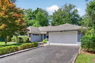 26 Oaks Hunt Rd, Great Neck, NY 11020 - Photo 3