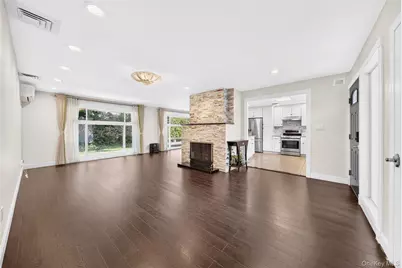 26 Oaks Hunt Road, Great Neck, NY 11020 - Photo 9