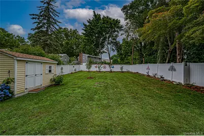 309 Laurel Road, Northport, NY 11768 - Photo 27