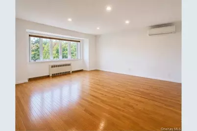 224 New Hyde Park Road, Franklin Square, NY 11010 - Photo 5