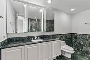 100 Hilton Ave, Garden City, NY 11530 - Photo 17