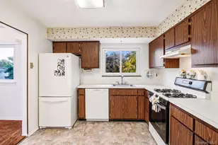 192 Hancock St, Brentwood, NY 11717 - Photo 19