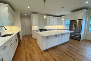 9 1st St, Glenwood Landing, NY 11547 - Photo 5