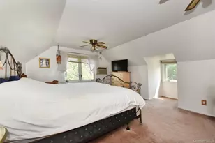 184-18 69th Ave, Fresh Meadows, NY 11365 - Photo 23