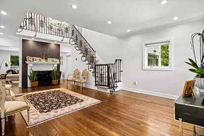 143 Baker Hill Road, Great Neck, NY 11023 - Photo 5