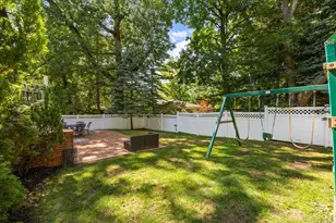 143 Baker Hill Rd, Great Neck, NY 11023 - Photo 43