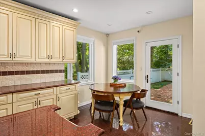143 Baker Hill Road, Great Neck, NY 11023 - Photo 19