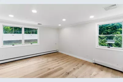 12 E Park Drive, Old Bethpage, NY 11804 - Photo 27